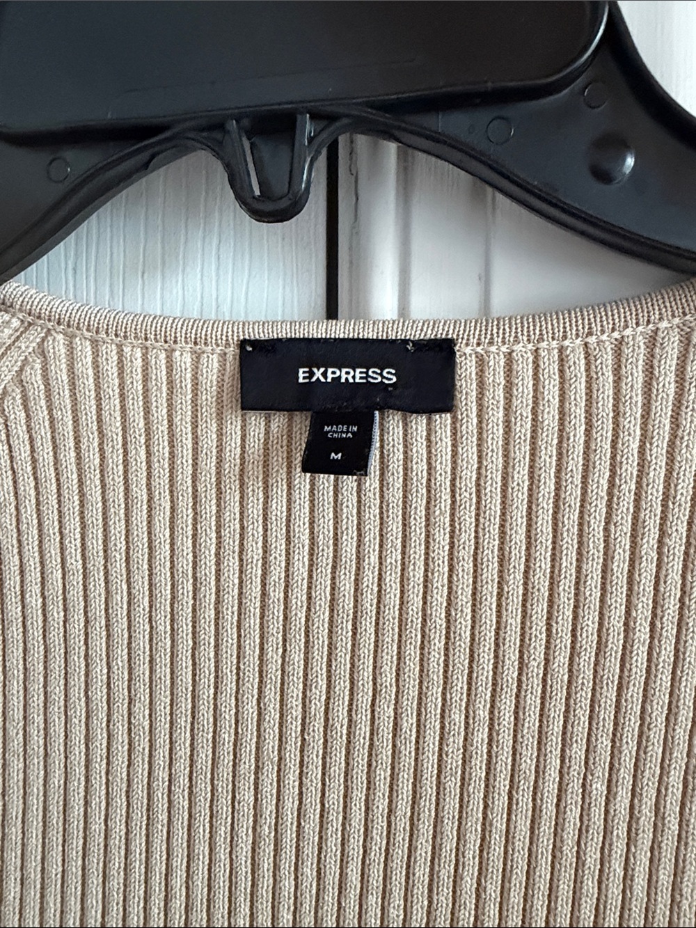 Express Ribbed Knit Scoop-Neck Dress in Ivory Size M - Picture 6 of 9